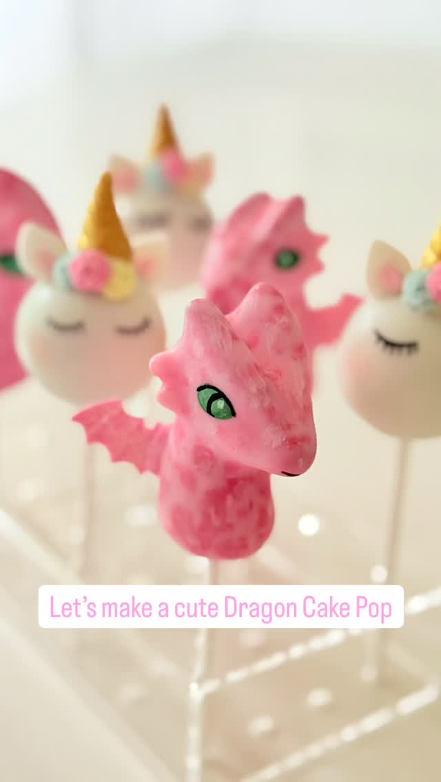 Let me show you how I make my cute little dragon cake pops 🐉🍰
I start by shaping my cake dough mixture, dip and then carefully adding all the details to bring this baby dragon to life.
It takes a lot of imagination and a whole lot of patience but watching these dragons come to life step by step is so satisfying 💚✨-x-
#cakepops #cakedecorating #cakes #cakeart #birthdaycake