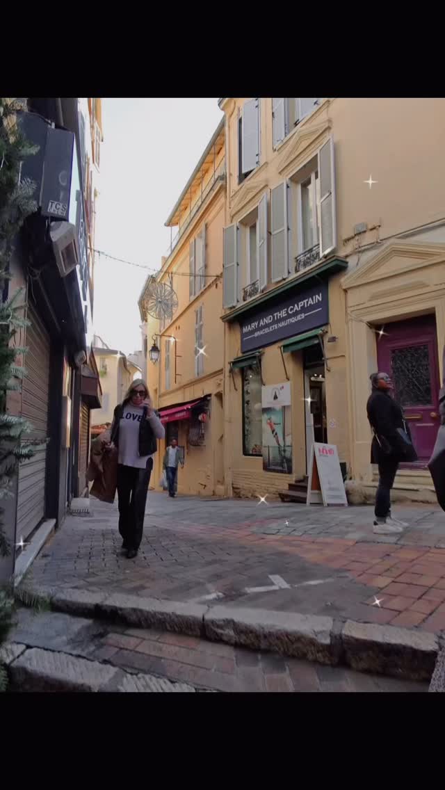 À Noël, faites plaisir ou faites-vous plaisir avec un bracelet nautique MARY AND THE CAPTAIN 💫🎁🎄
www.MaryAndTheCaptain.com
Livraison gratuite 🌎