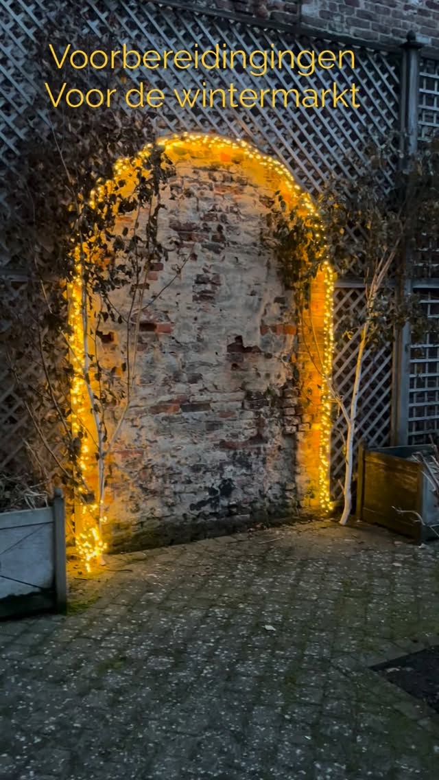 We zijn bezig met de voorbereidingen voor de wintermarkt op zondag!
#christmasvibes #kerstshoppen #sfeerengezelligheid