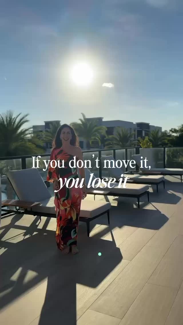 Your body is one of your greatest healing tools.
Move it — with or without rhythm.
Do something you love, something that fills you with energy.
💫 Your body knows the way.
#EmotionalHealing #BoundlessHealingHands #HealingJourney #TransformFromWithin #EnergyMedicine #LifeInAlignment #FloridaLifeCoach #MiamiLifeCoach #HealingFromWithin