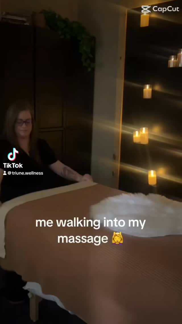 Here at Triune we know the power of Massage Therapy! Ashlee is one of our Massage Therapists and is currently taking on new patients✨ Feel free to book online or give us a call! We look forward to seeing you at your next appointment! 📅
#triunewellness #chiropracticcare #hopkintonma #massagetherapy #holistichealth