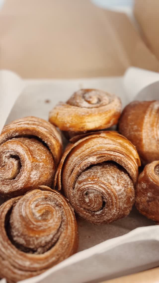 Cinnamon swirl photoshoot 📸 order on www.bryonysbakehouse.com/shop