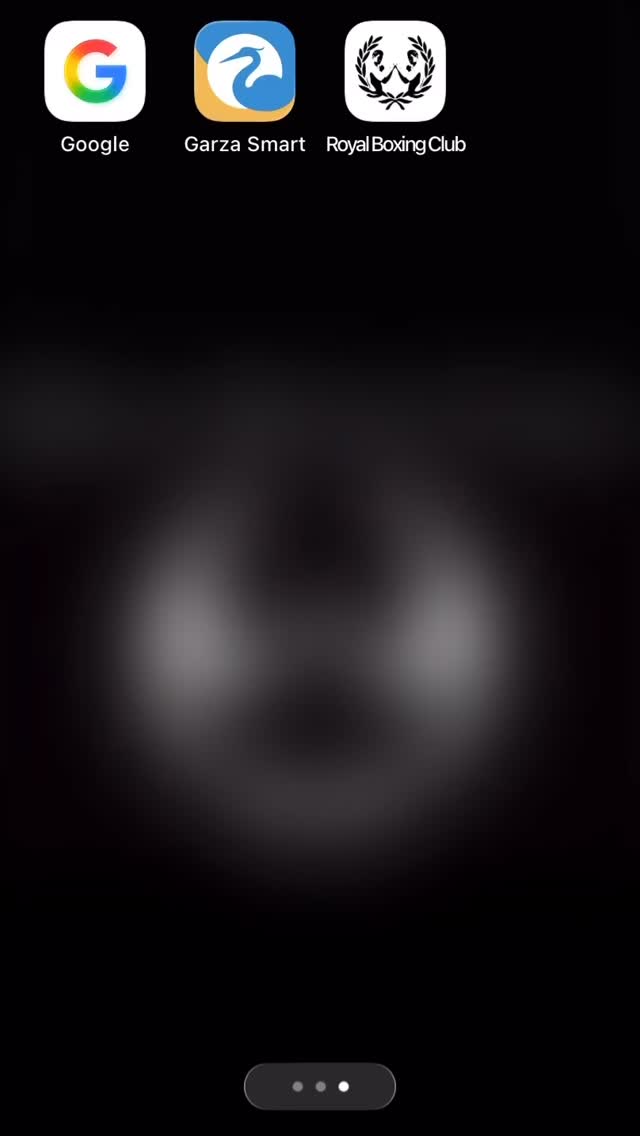 ROYAL BOXING CLUB · TODO EN UNA SOLA APP
En Royal Boxing Club creemos que el entrenamiento debe ser simple, eficiente y bien gestionado.
Con nuestra aplicación oficial puedes:
• 📅 Consultar todos los horarios
• 🥊 Reservar tus clases de boxeo de forma inmediata
• 🎒 Gestionar y reservar material para entrenar
• 🛍️ Descubrir y adquirir nuestro material y equipamiento
Royal Boxing Club · Rocky Marciano Ben-Lee · Lonsdale
• ⚡ Todo en una experiencia rápida, clara y sin complicaciones
Menos tiempo gestionando.
Más tiempo entrenando.
Bienvenido a la forma Royal de entrenar.
#stylerbc #flowrbc
#RoyalBoxingClub
TheCornerBarcelona
BoxingLifestyle
EntrenaConEstilo
RBCApp
BoxeoBarcelona
FlowRBC