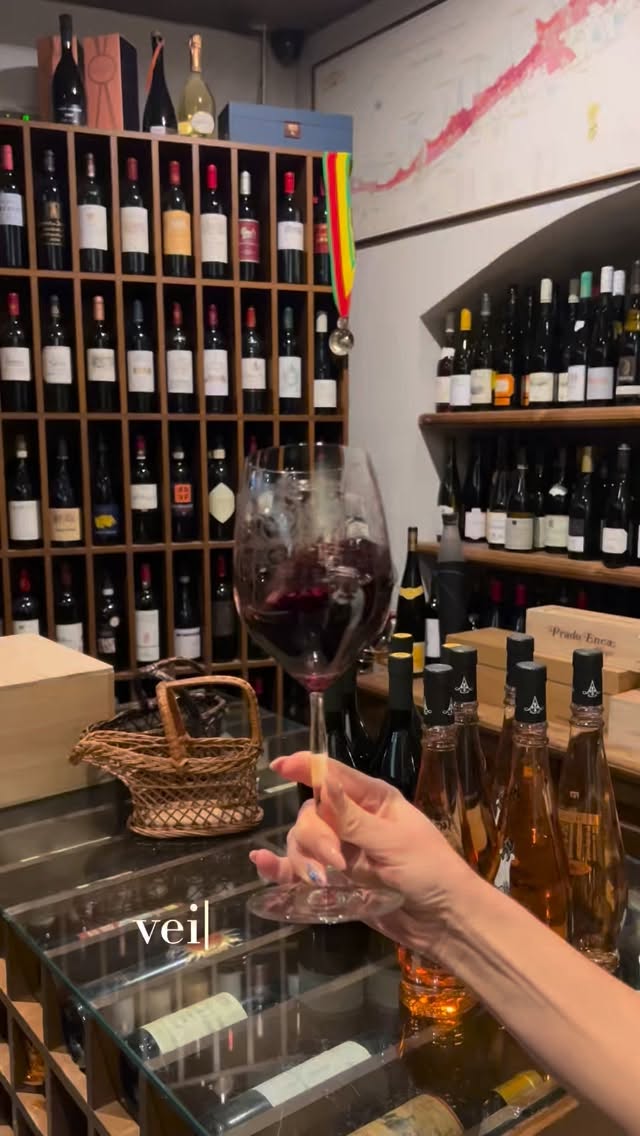 Dominici veinikooli 1. osa🍾🍷Miks veini keerutatakse?