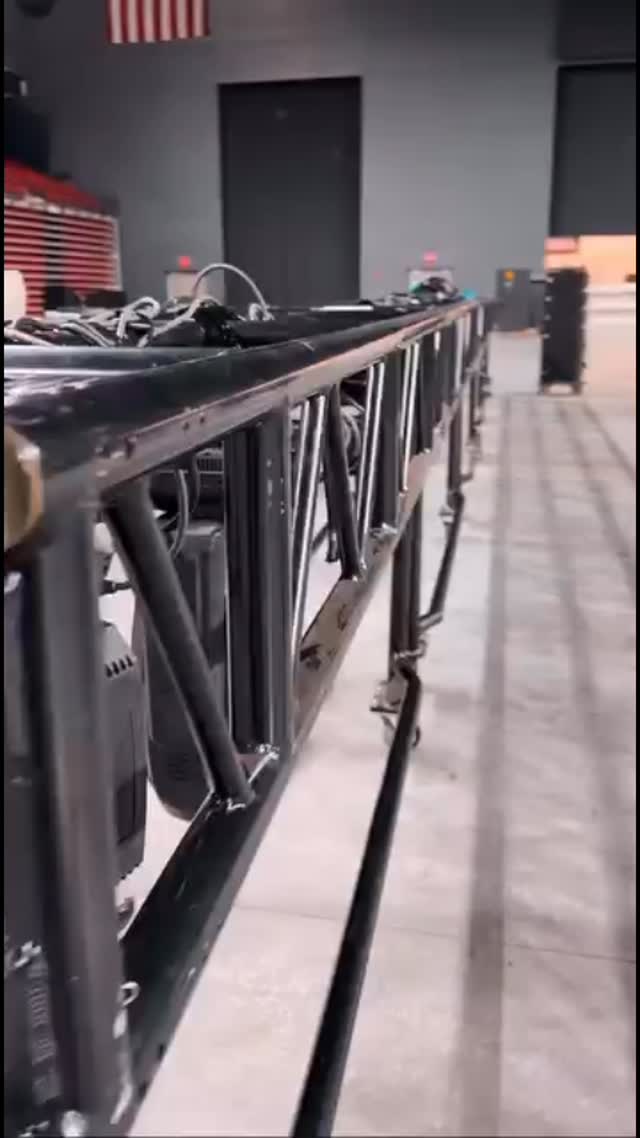 Let’s say bye to 2025 with a cool setup in one of my favorite venues! Let’s go! #lacoustics #digico #rcf #elation #chauvet