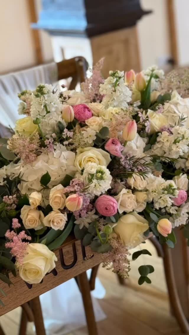 A few of our amazing weddings we’ve had the pleasure of designing in 2025. It’s been a blast! Thank you to my amazing team who without you non of this would be possible - Ash, Julie, Sarah, Hannah, Emma, Demi & Harriet and of course my amazing Husband Ivan. Thank you! Thank you! Thank you!
Happy Christmas to all my couples past, present & future and a very, very happy 2026.
That’s a wrap!! 🌲
#weddingflowers #essexflorist #weddinginspiration #floraldesign #weddingflorals