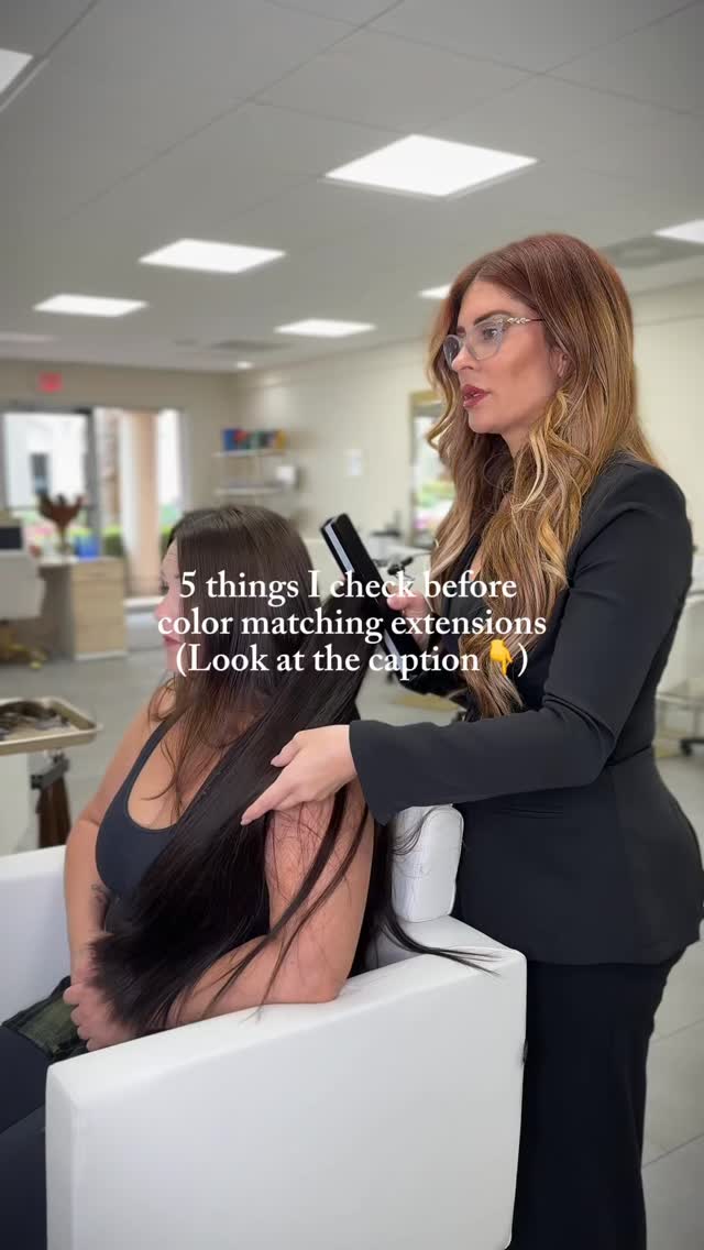 Perfect blends start with the science, so we’re not gatekeeping here! Anyone can apply color.
Perfect blends come from understanding why hair looks the way it does.
Here are 5 color-matching hacks I swear by and teach inside my blending work:
🎨 Always match undertones first, not just the level
🎨 Match the mids because ends are usually lighter and more porous
🎨 Check color in natural lighting every single time
🎨 Use custom glossing to balance warmth, depth, and reflect
🎨 Remember: density changes how color is perceived on the head
This is the Perfect Blend EDU approach 🎓✂️
It’s not guesswork. It’s strategy, science, and repeatable results.
If you’ve ever struggled with blends pulling too warm, too flat, or not seamless enough, this course breaks it down step by step in a way that actually clicks.
And right now, you can learn the exact method I use for just $67. No fluff. No gatekeeping.
Just real education you can apply immediately.
Perfect blends aren’t magic they’re learned 🤍
.
.
.
.
#PerfectBlendEDU #HairColorEducation #ColorTheoryForStylists #BlendingTechniques #hairscience