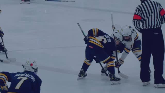 What a weekend.
Big moments, big energy!
The Raiders community showed up in a huge way—donating over 800 lbs of food to the food bank, along with literally hundreds of mittens, socks, toques, teddy bears, and toys for families in need. True Christmas spirit on full display. 🎄