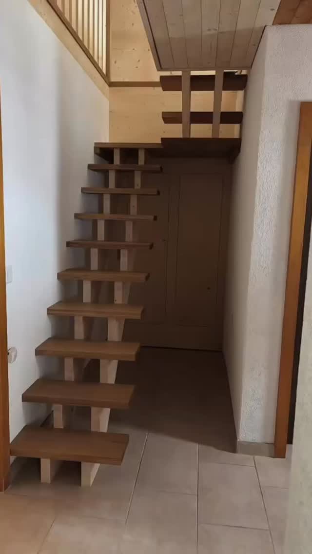 #juonag #fichtenholz #arosa #innenausbau #lärchenholz #innenarchitektur #treppenbau