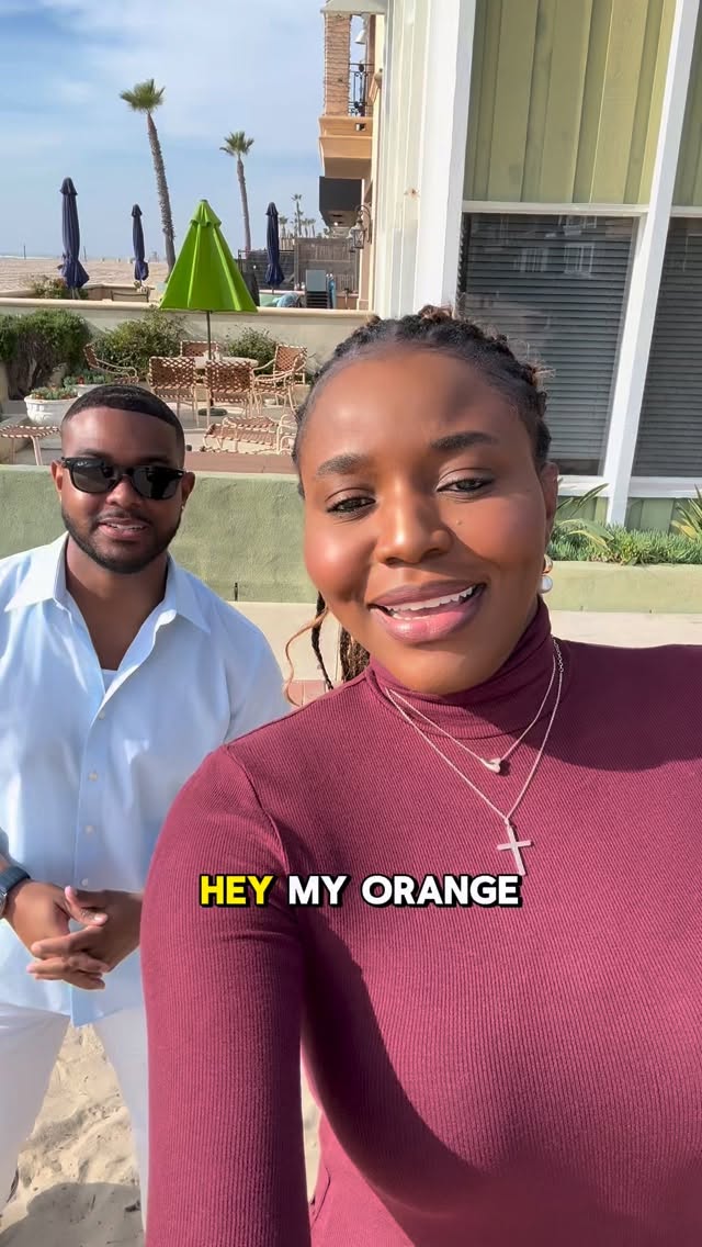 Door knocking oceanfront with @christianpace because I have a buyer looking for a single family off-market home that is a fixer or needs a slight reno job, Oceanfront, with no sidewalk in front for a little added privacy!
#newportbeach #oceanfront #orangecountyrealtor