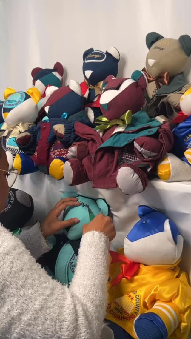 12 jackets. 12 memory bears by BinaBears. Each one carrying a small piece of George’s memory and legacy. 😭❤️🧸✨
I get teary eyed every time. Whether it be through memory, clothes, lessons, feelings, and mementos, I pray we all learn ways to carry our loved ones with us. That’s part of what makes us human.
Sending everyone a big BinaBear hug especially those who hate this time of year and miss their loved one. I’m thinking if you. May you feel their spiritual presence a little extra and be still enough to see how they may show up for you in this season ❤️🧸✨
#memorybears #BinaBears #legacyoflove#familykeepsake #madewithlove #foreverinourhearts #custommemorybear #keepsakes #loveliveson#rememberinglovedones