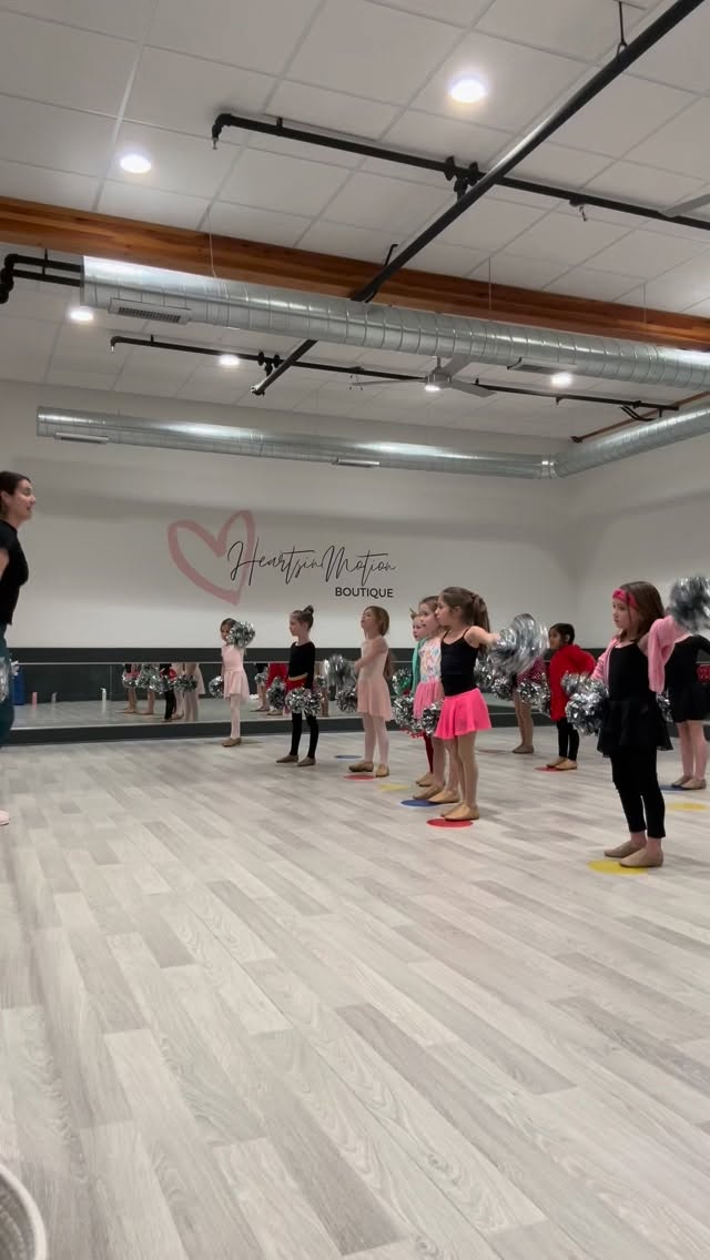 Do you have a little one who loves kpop demon hunters this much?! You might want to check out our kpop cuties class then ๐๐ป๐ Mondays at 4:15 at Ada and Wednesdays at 4:30 at Plainfield!
Message us for more details and for now enjoy this cuteness!! ๐