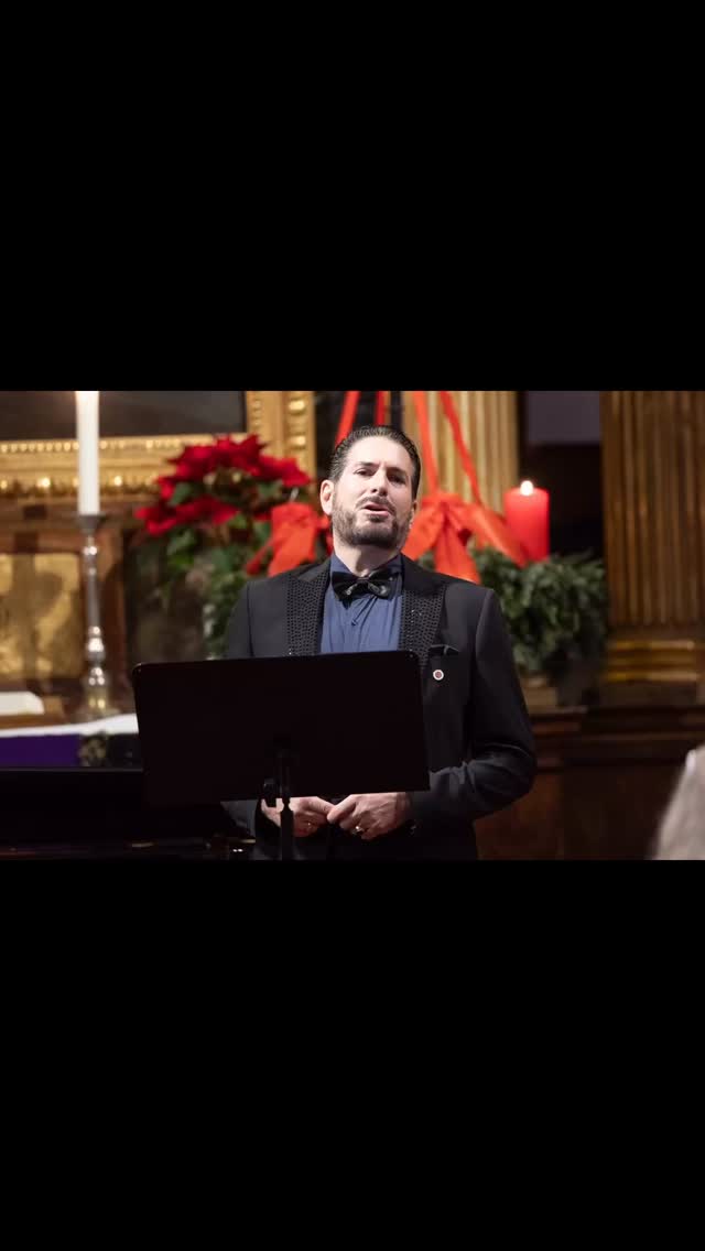 Some wonderful impressions from my Christmas concert 🎶🎄Many thanks to everyone who made it possible and contributed to a wonderful pre-Christmas atmosphere and donations for people in need 🫶 DANKE @Clemens Unterreiner @hilfstoene #ClemensUnterreiner #unterreiner #weihnachten #christmas #concert #konzert #charitygentleman #hilfstoene #benefiz #musik #news #OperaNews 📸©️CU | René Brunhölzl | A. Tischler | Auto Stahl | HILFSTÖNE