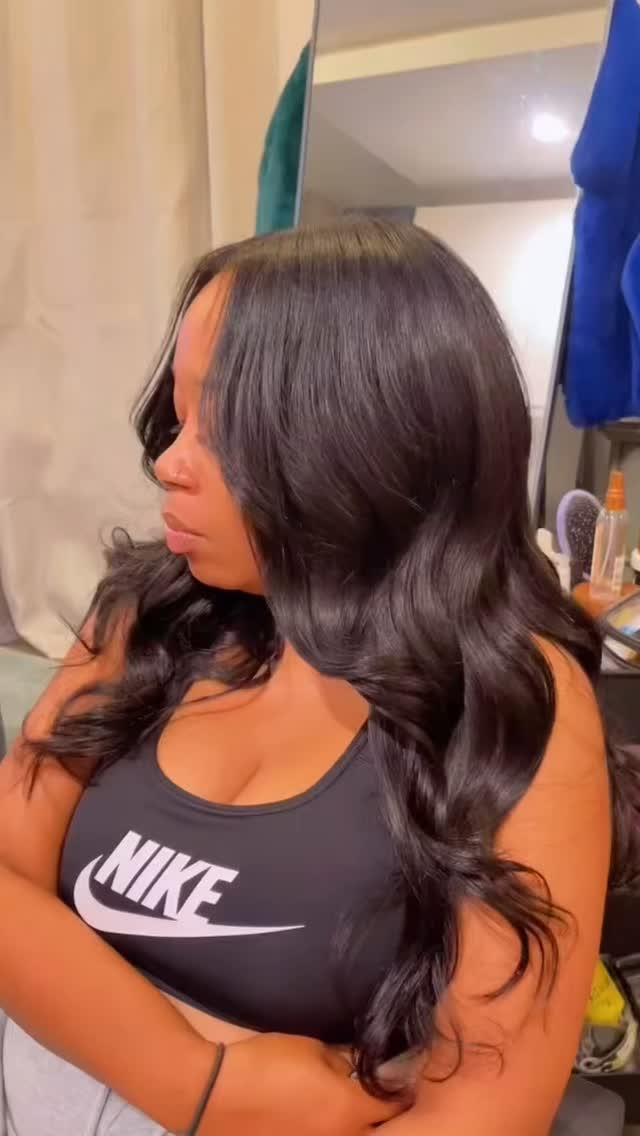 Jet black + mid length 🖤
For your holiday hair appt & the best #virginhair click the link in bio ✨
#blendyourweavebeforeyoutalktomecrazy
#htbdhair #htbdhoney #sewinwithleaveout #jetblackhair #middlepartsewin #hairgoals