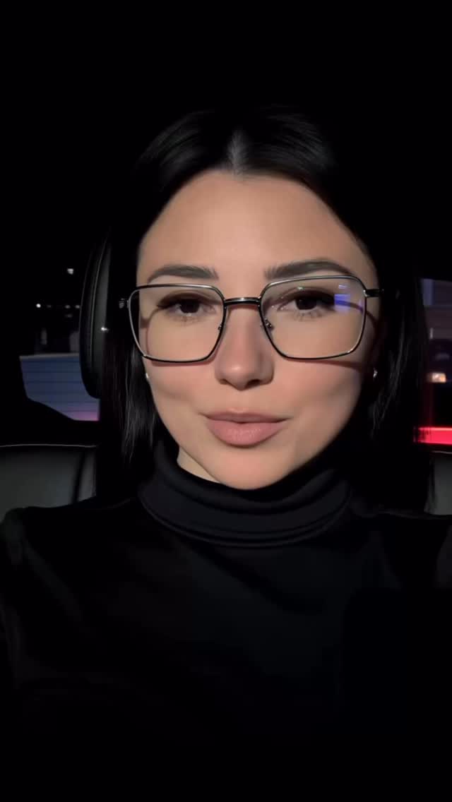 I Didn’t Choose Normal. I Chose Art.
#artistlife
#artistmindset
#creatorsoul
#povreels
#maincharacterenergy
#softlife
#creativeera
#artisttok
#reelsinspo