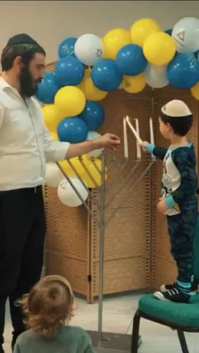 What a beautiful Chanukah morning at Jewish Beginnings!
It was so special welcoming our families to celebrate together with so much hands-on joy - Chanukah sensory bins, oil experiments, menorah building with food, donut decorating, and so many engaging stations for the children to explore. We ended with a meaningful and beautiful menorah lighting that truly captured the spirit of the day.
Thank you to all the families who joined us and filled the morning with warmth and light. We are so grateful to be partners in your children’s Jewish education and to celebrate these special moments together. 💙🕎
#jewishbeginnings #earlychildhoodeducation #preschoollife #chanukah