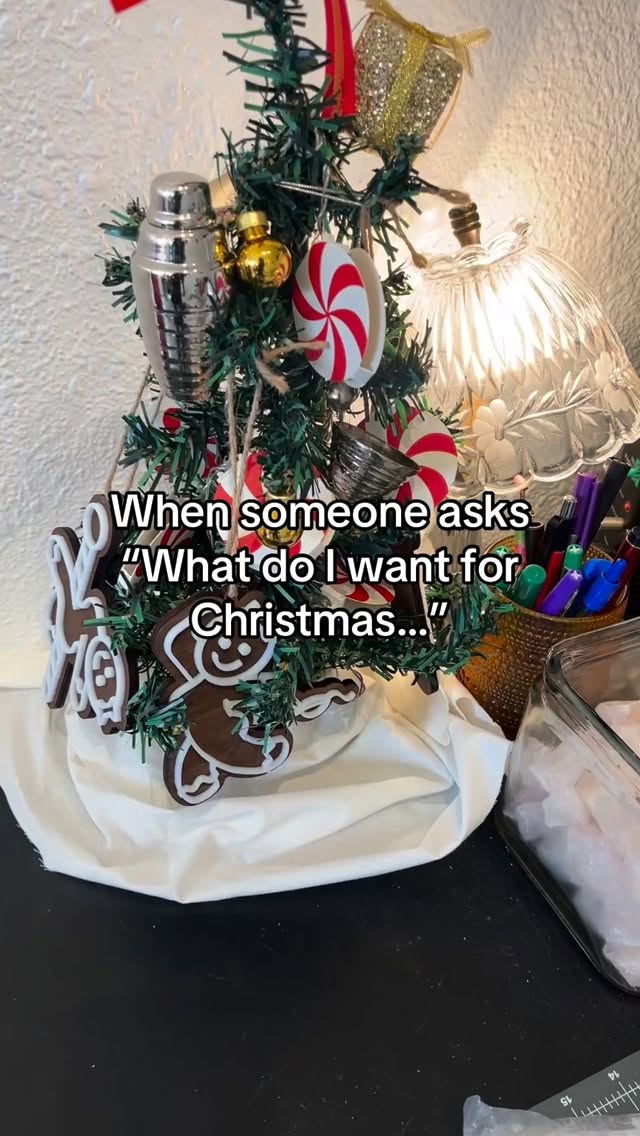 They say you get what you ask for … let me send you the link 🔗.
-
Perfect for couples looking to spice things up, or women reclaiming their confidence 🔥.
-
You can even grab a digital or physical gift card in any amount 💳. Virtual consultations available NOW!
-
#SelfCare #giftguide #christmas #tailoringservice
#lingerielashes #donapa #customlingerie
-
Would you accept this as a gift ?