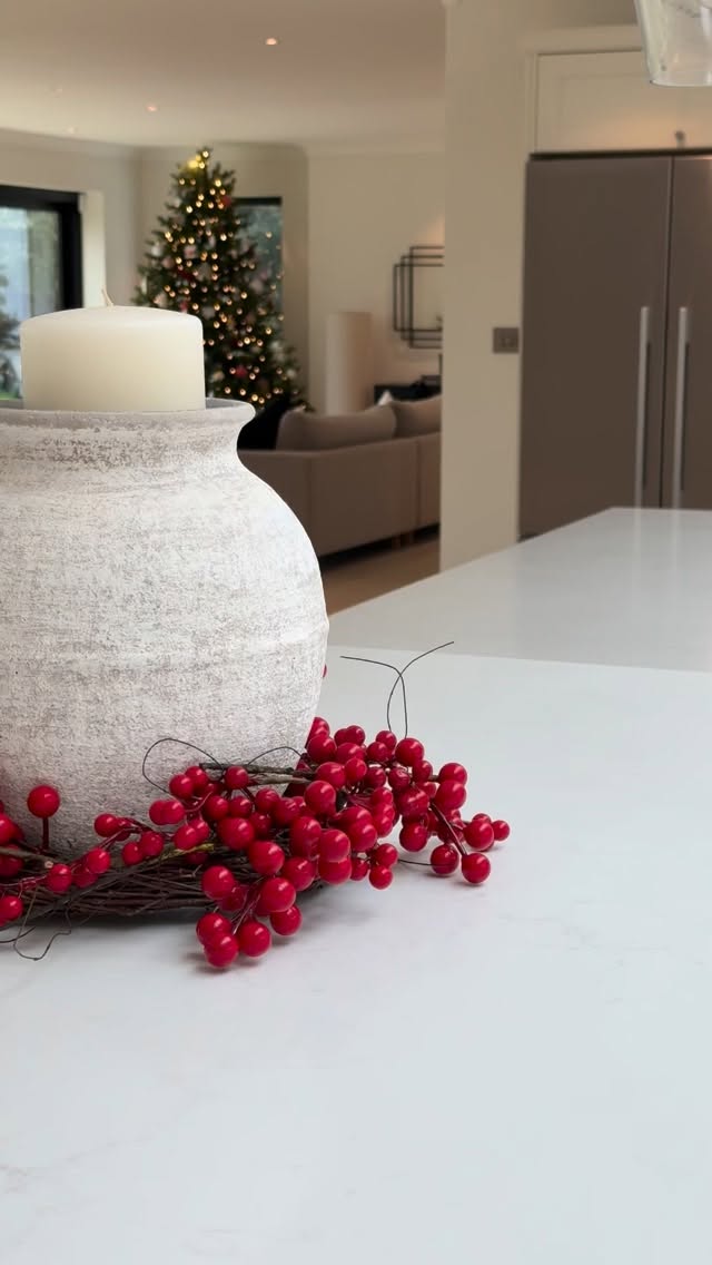 It’s the most wonderful time of the year! ♥️
A clip from our last project visit of 2025, with all to be revealed next week...
Please note, we are now closed for the festive break, re-opening on Monday 5th January! 🎄
Thank you to our amazing customers and trade partners for keeping us so busy this year. Keep an eye on our socials for lots of updates over the festive period.
#thestonecompany #worktops #quartz