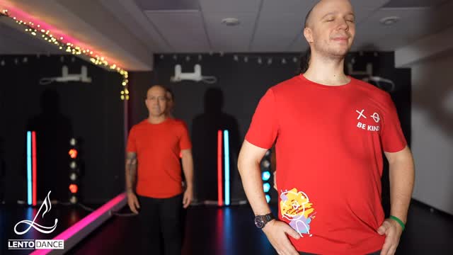 🎄 CHRISTMAS CHOREO 🎅🧑🎄
Closing an incredible year with this Christmas choreography ❤️
Thank you to everyone who joined our classes and made this year so special 🤍
We can’t wait to keep dancing with you in the year ahead ♥️