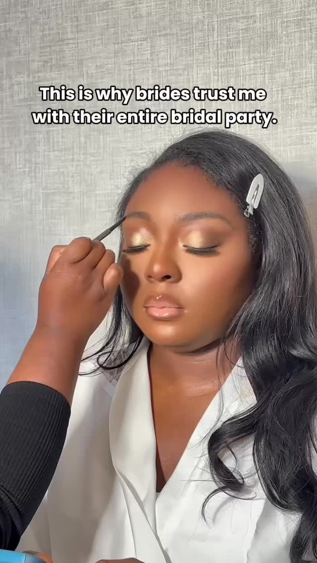 When you book me, you’re not just booking makeup , you’re booking experience, reliability, and a calm presence on your wedding morning.
Your bridal party will look elevated, confident, and photo-ready without feeling overdone.
Now booking 2026 Brides and Bridal Parties
🤍 Limited dates available, click the link in our bio to inquire