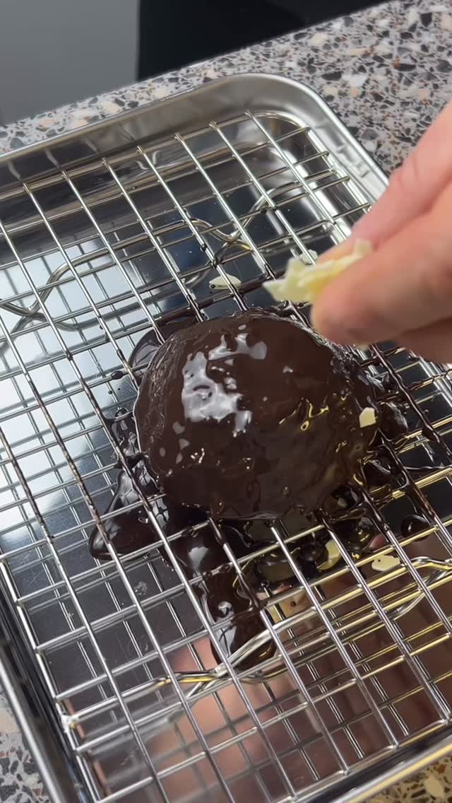 Have you ever baked gingerbread cookies yourself? ❄️🍪
If not, you should definitely give it a try.
These are our homemade gingerbread cookies for the Christmas season 🎄✨
#homemadecookies #christmaslove #cookies🍪 #bakingfun #christmasgiftsideas bakingtherapy cookiesfordays christmaslovers christmas homemade cookies baking merrychristmas christmastime homemadefood bakinglove homebaking