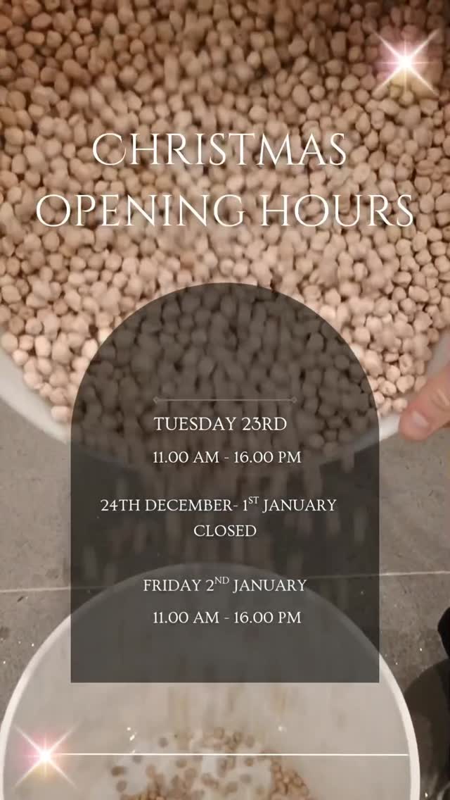 Christmas opening hours ♥️🌲