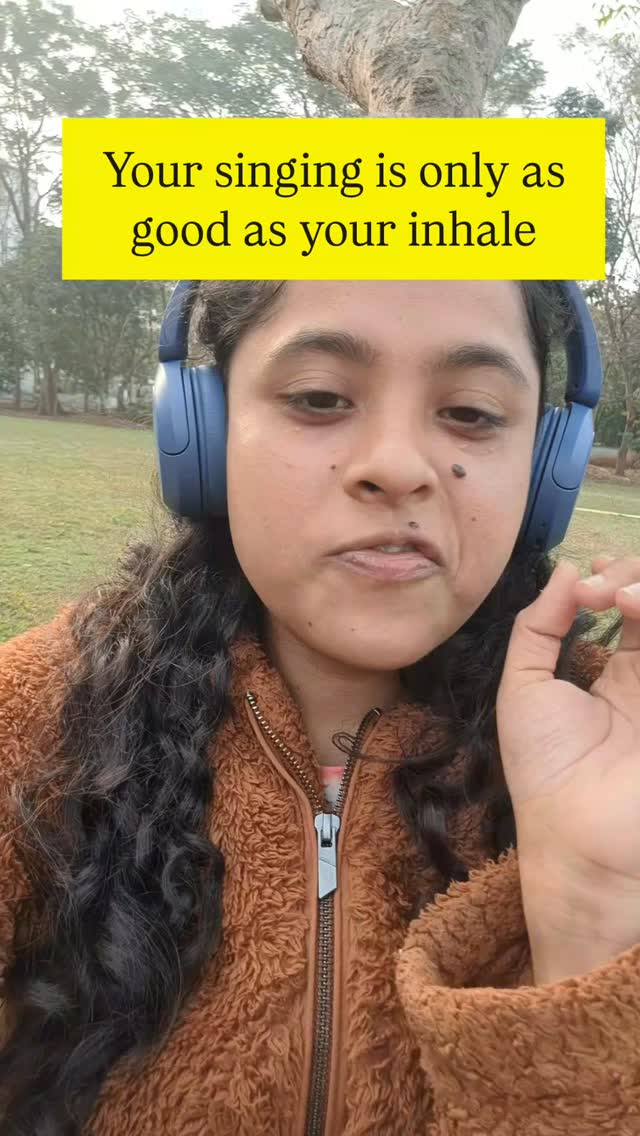 This would be the first thing I would work with my students on and we spend weeks troubleshooting and finetuning the inhale. You'd be so fascinated and amazed at the staggering results of a gooood inhale! It is life changing!
Let me help you sound your best. DM "Complete Singer Toolkit" to know if you are a good fit for my 12 month course. This program is designed specifically to help professional and aspiring professionals find their best voice, do better work, build stronger and more free voices.
Get in touch! I look forward to sharing this amazing work with you!
#vocaltechnique #vocalcoachindia #voicerehab #playbacksinging