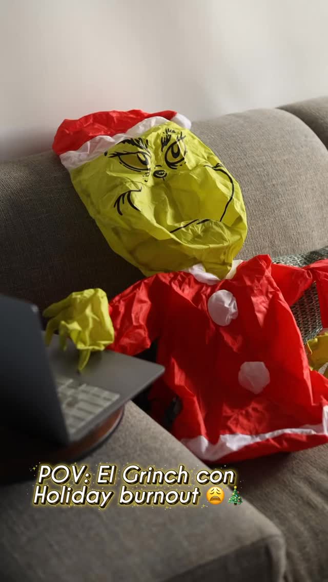 POV: Diciembre te tiene agotado 😮💨
Cuando el cuerpo pide pausa,
Lavanda llega hasta tu puerta 🚐🪻
Regálate bienestar o compártelo con quien más lo necesita.
El mejor regalo siempre es sentirse bien.
Link en bio 🎁
Citas virtuales & visitas móviles.