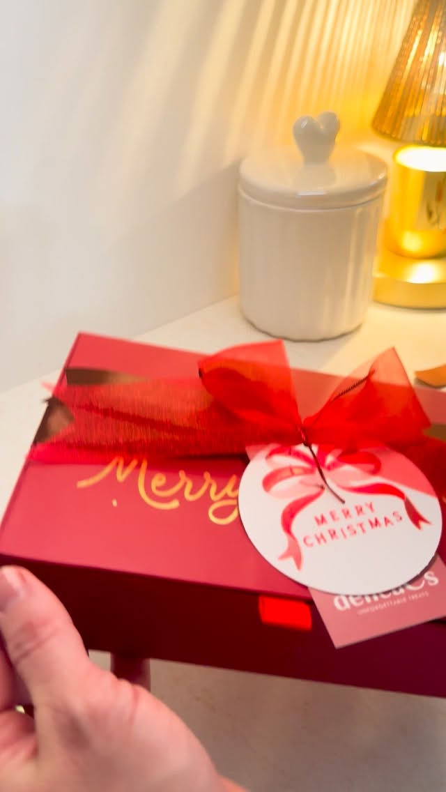 Tied with ribbon, filled with love and already sold out before Christmas 🎁
Our brigadeiros never last long, especially when dressed for the season.
✨ Still thinking of gifting something sweet? A few other treats are still available!
📩 DM us to see what’s left
🔗 delicacstreats.com
Only today!
#delicacstreats #holidaygifting #gourmetsweets #brigadeiros #handcraftedgifts