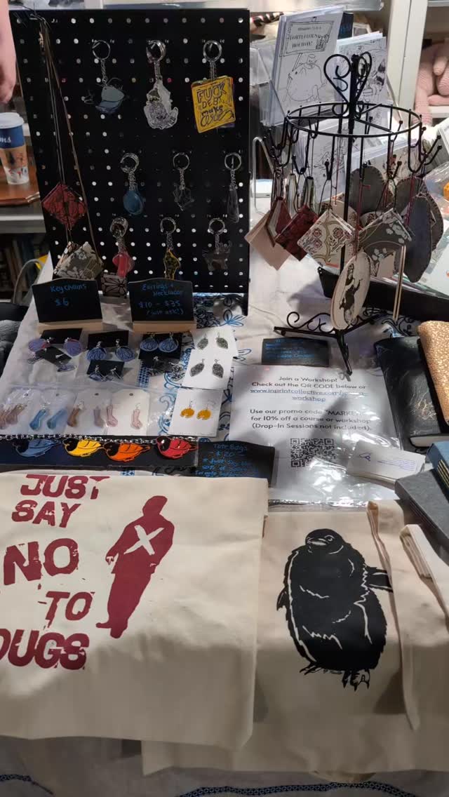 We are BACK at @epochal_imp this weekend! Perfect for anyone who still has some last minute holiday shopping to do! Come find us if you are in the east end, we will be here today and tomorrow (Sunday) from 11am to 4pm.
Epochal Imp is at 123 Danforth Ave, right outside Broadview Station.
ID: a span around the market showcasing various craft vendors, ending with Shannon waving hello!