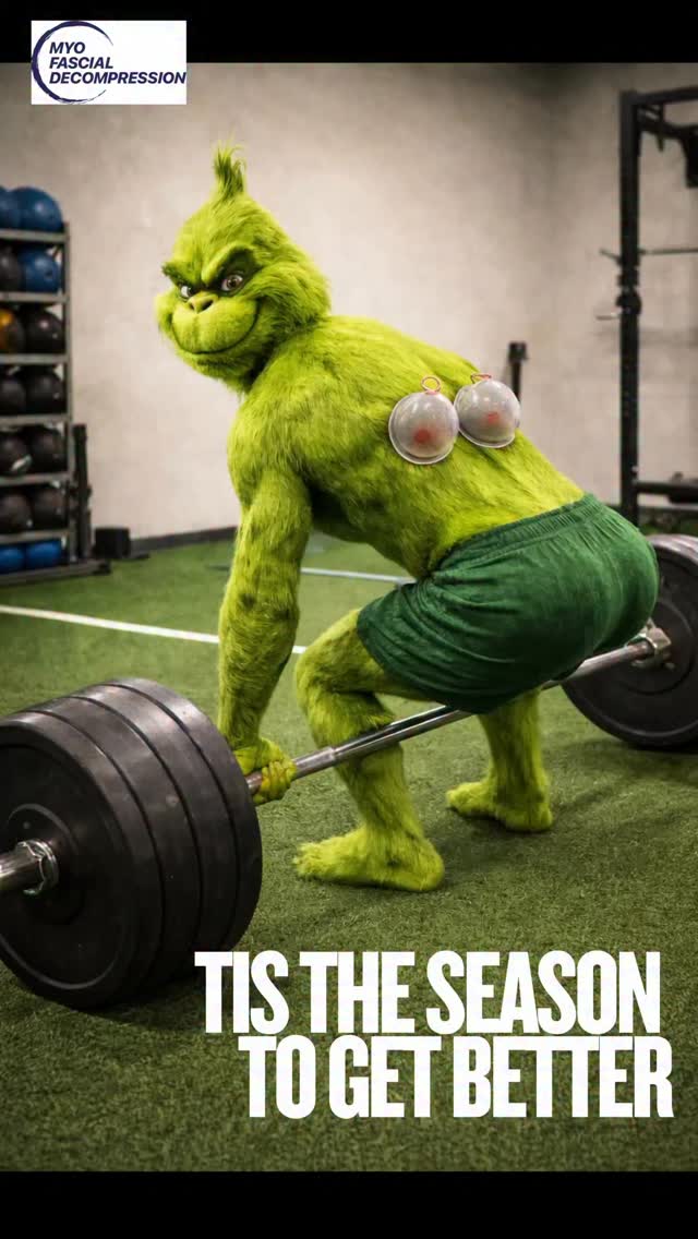 ‘Tis the season to get rid of misinformation and poor recovery/ rehab practices out there. These are just some of the things that the Grinch hates about poor clinical reasoning and unsafe practices. Elevate your cupping approach and narrative with better science, and stop putting on cups that bleed children! 🤦🏽♂️
⭕️
If you put cups anywhere near the jugular vein or carotid artery, you had better have a pressure gauge and know the safety parameters on the amount of mmHg that is appropriate for that anterior triangle. Same goes for the femoral triangle.
Listen to the Grinch, and lift more and cup less 🤓
#acupmarkisabruise #cuppingcolours #cupmarks #whatthecupwednesday