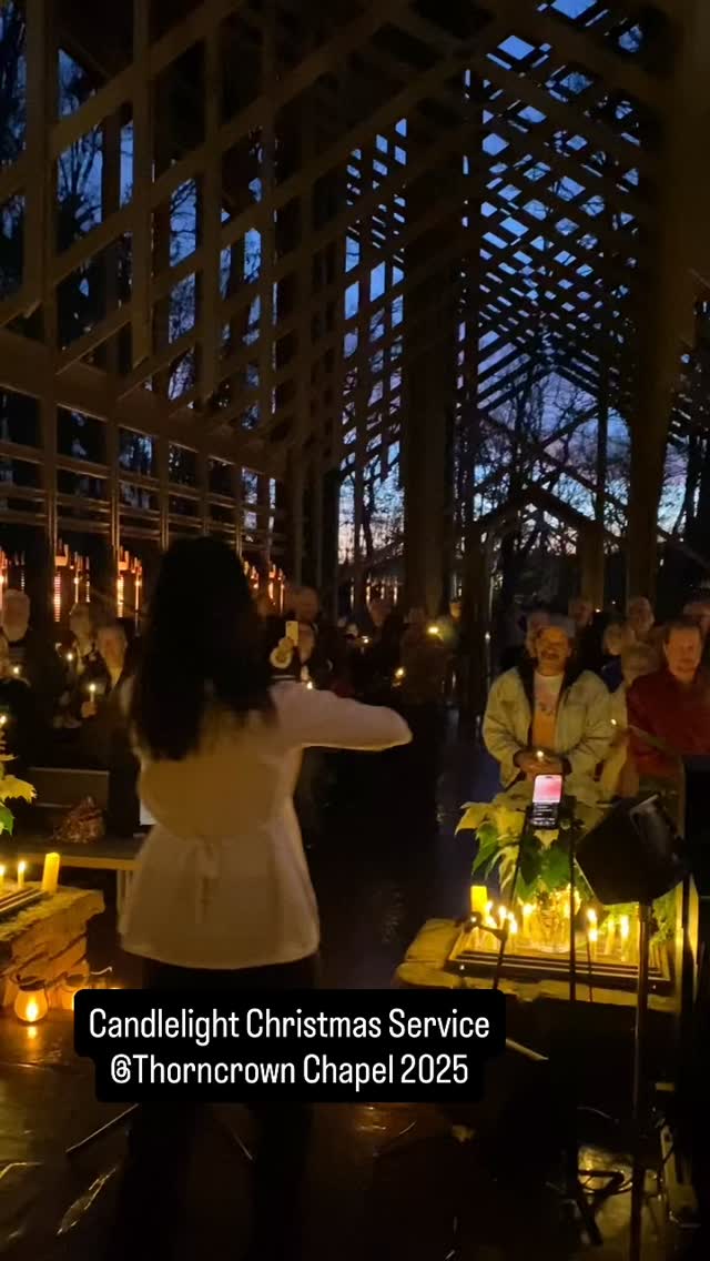 It was another amazing Christmas Services with @thorncrownchapel
So glad to see some of you came back from last year.
One of the lady who from Hot Springs said she came back for me🥰
I will be with @thorncrownchapel for 2026 Christmas Services again!
Thank you all of you who came this year!
Song is “Joy to the world” arr. by @lindseystirling
Absolutely love her arrangements for violin!
#thorncrownchapel #violinist #eurekasprings #christmas christmasservice
#lindseystirling