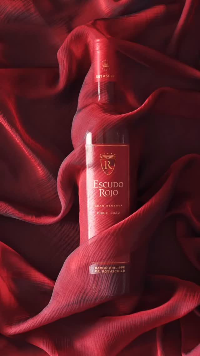 Our December Wine of the Month remains a firm favourite.
Escudo Rojo Gran Reserva by Baron Philippe de Rothschild is a classic choice for relaxed December evenings, created to reflect balance, structure and quiet confidence, and one that has earned its place among Chile’s most respected premium pours.
AED 70 per glass | AED 335 per bottle
