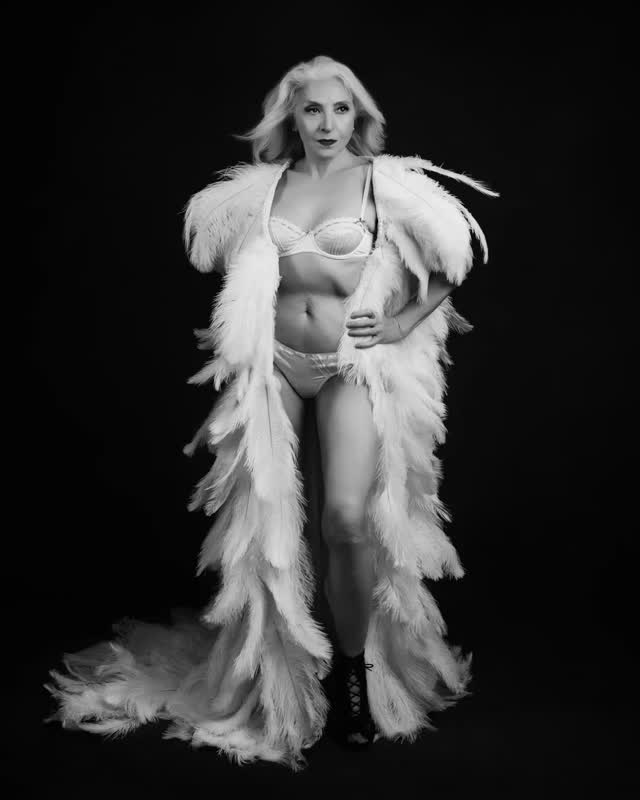 These are some of the images taken by @collettetheronportraits. There’s a few more on the way. It’s a shoot I enjoyed: it’s important to see older women wearing lingerie that is not shapewear or just comfy underwear. Our bodies age but this is not a reason for hating ourselves - it’s a natural process. I support @modelsofdiversity campaign for greater visibility of older women, defying ageism. Fashion needs us!
Thank you @belenmateo for make up and hair. Lingerie pieces are my own from a number of brands but the gown is by @kh.fashionhouse
#fashionneedsus
#oldermodel
#ageing
#welovelingerie