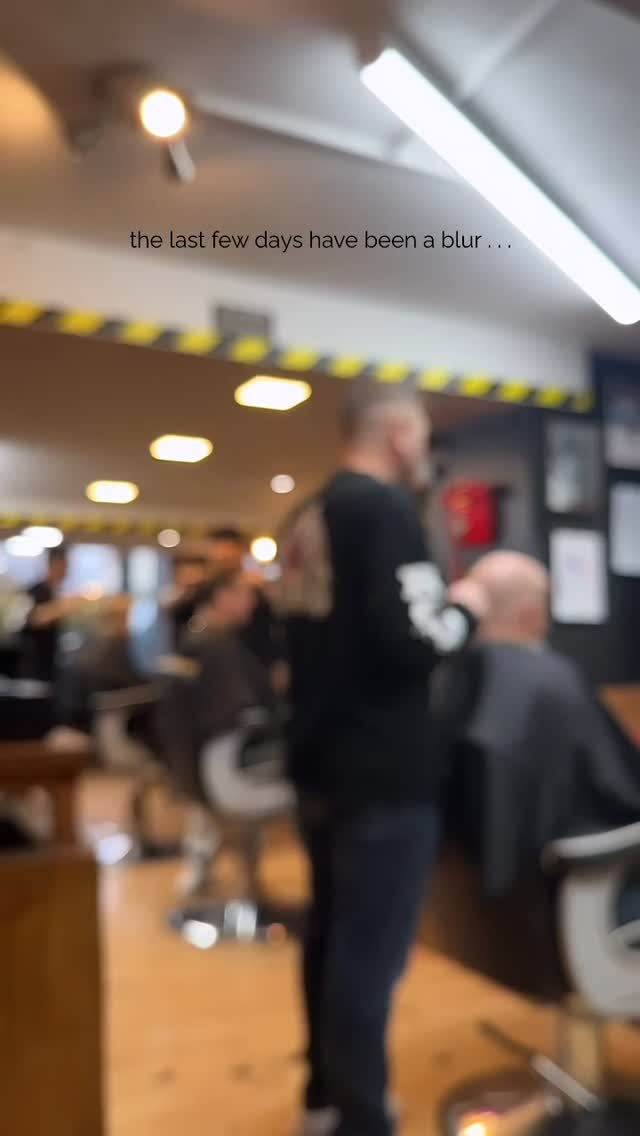 The last few days have quite literally been a blur ✂️💨
We’ve been incredibly busy and are so grateful to each and every one of you for choosing Royals for your festive haircuts.
We’re signing off for a couple of days to enjoy the festivities, but we’ll be back on the 27th if anyone’s after a last-minute Christmas cut.
Thank you so much for the continued support, it truly means the world to us.
Have an amazing Christmas from all of us here at Royals Barbershop 🎄💈
#royalsbarbershop #barbershoproyals #christmaspost