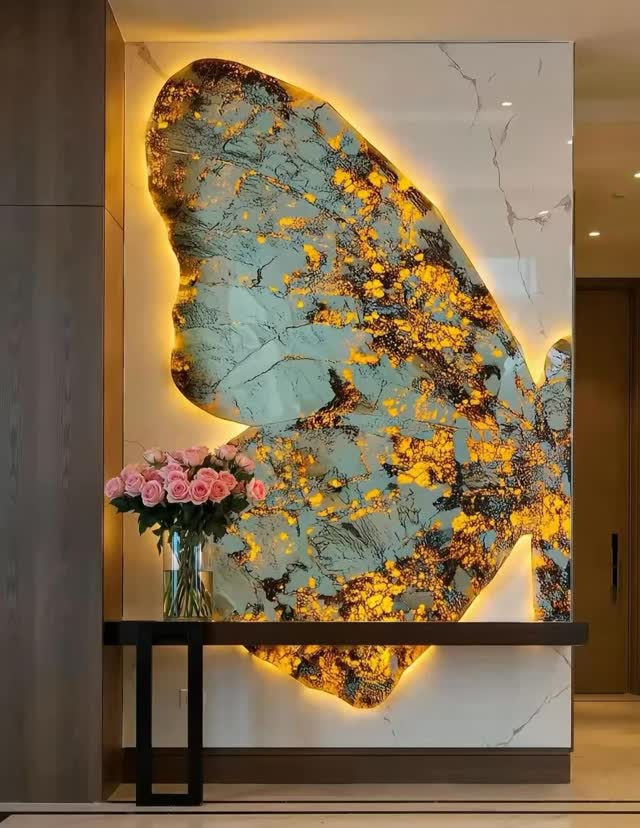 Duramica Glassonyx backlit granite ✨
Patagonia & Splendor
A statement wall where light becomes art.
Translucent granite panels glow from within, revealing the raw beauty of Patagonia stone and the golden energy of Splendor. Each vein, each sparkle is brought to life by backlighting — bold, luxurious, unforgettable.
🦋 Sculptural design
💡 Backlit natural stone
✨ Unique granite granulation
🏛 Perfect for premium interiors & signature spaces
When stone meets light, architecture turns into emotion. #Duramica #DuramicaStone #DuramicaLightweightStone #Glassonyx #BacklitStone BacklitGranite NaturalStone StonePanels LightweightStone LuxuryInteriors LuxuryDesign StatementWall StoneArt ArchitecturalLighting InteriorDesign HighEndInteriors PatagoniaStone SplendorStone ElegantSpaces LuxuryHomeDecor InteriorInspiration ModernLuxury DesignDetails ArtWall PremiumMaterials InteriorArchitecture ExclusiveDesign DesignInspiration LuxurySpaces