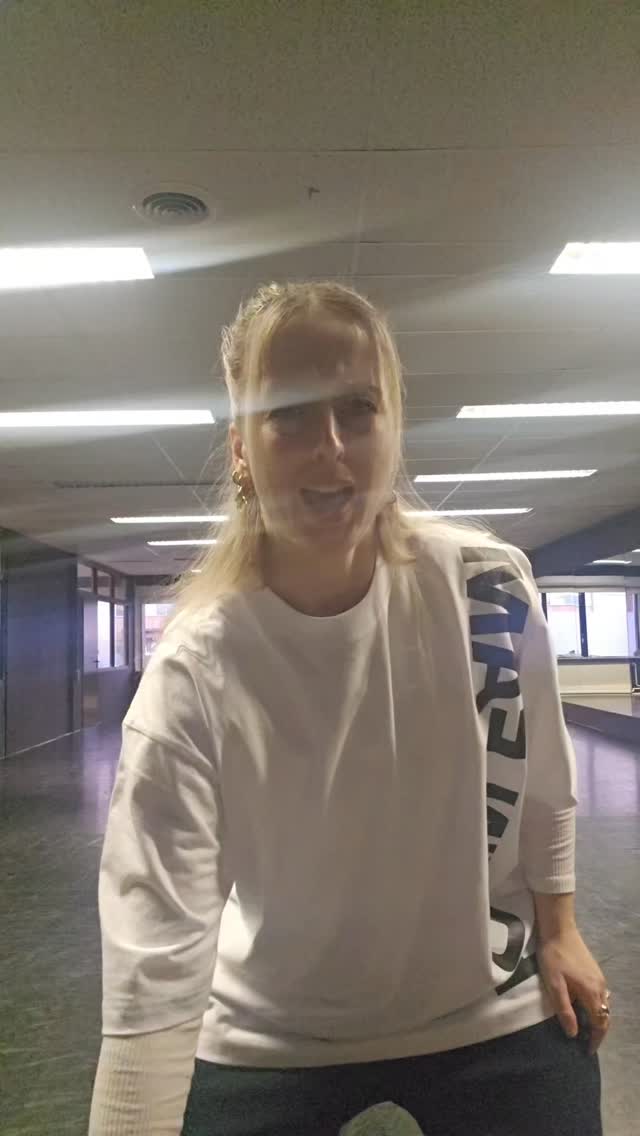 Even gek doen voor de laatste training van de vakantie!
.
Hoe leuk is het dat deze meiden al meedoen aan wedstrijden!!
.
Er zijn geen gewonden gevallen tijdens de opname van deze TikTok🤣
.
#competition #dans#startyoung #cuties