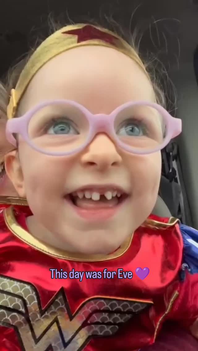 What a day ❤️🎄
So much festive fun, laughter and generosity, all for one little girl with a big dream.
Huge thanks to @retrodriveinofficial for hosting such a magical event, and to everyone who came along to support Eve.
If you couldn’t make it but would still like to help, donations are always welcome at evesdreamtowalk.ie ✨
#evesdreamtowalk #cerebralpalsy #fundraiser #elfmovie