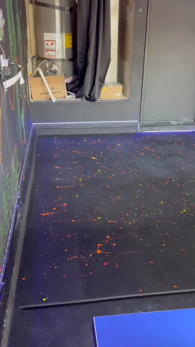 Splatter, splatter!!!!#lasvegasrealtor® #airbnbsuperhost #realestateinvestments #realtor #lasvegasrealestate