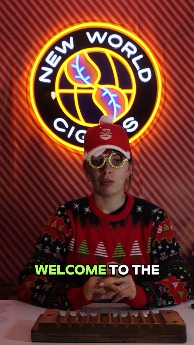 TOR ADVENT CALENDAR DAY 21 😮 🎄❄️
It’s all about the @mexicocasaturrent and Prosecco 🥂
Cigars + bubbly = a perfect Christmas pairing 🤝
#casaturrent #cigarpairings #toradventcalendar #newworldcigars #cigars