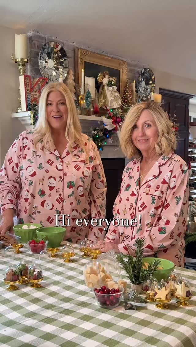 Make hosting easy this holiday season! 🎄
We have the PERFECT appetizer and dessert inspiration that’s cute, easy, and will make your guests start talking.
Everything is from:
@amazon
@traderjoes
@williamssonoma
Keep it fun and festive, happy hosting!
#holidayinspiration #holidayparty #christmasdecor