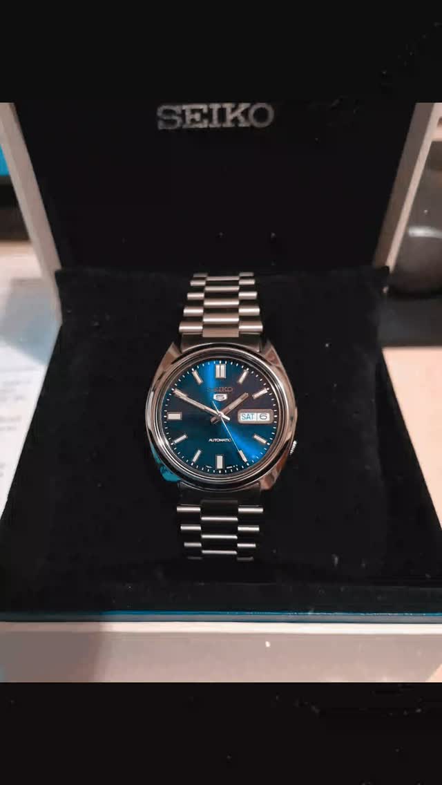 Il Seiko più venduto su Amazon Italia 🇮🇹 e Amazon USA 🇺🇲
Su Amazon Italia:
▪️Seiko 5 SNXS77 Blu 👉 https://amzn.to/4pLTzQJ
On Amazon USA:
▪️Seiko 5 SNXS77 Blu 👉 https://amzn.to/44B8WDk
#seiko5 #snxs77 #seikowatch #seiko #seikomod