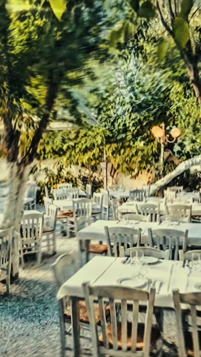 Όταν η παράδοση συναντά το σήμερα. Πάνω από έναν αιώνα δημιουργούμε αναμνήσεις γύρω από το τραπέζι σας.