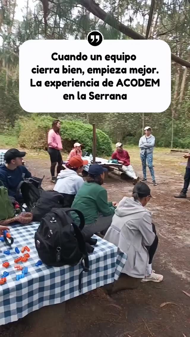 No olvides seguir nuestra cuenta @escuelaslackbogota
Estuvimos con un maravilloso equipo en la Serrana. Una hermosa reserva forestal en el km 5 Vía la Calera y esto fue lo que sucedió. #viveelequilibrio #vivelamagiadelequilibrio #slackline #hulahoop #teamwork