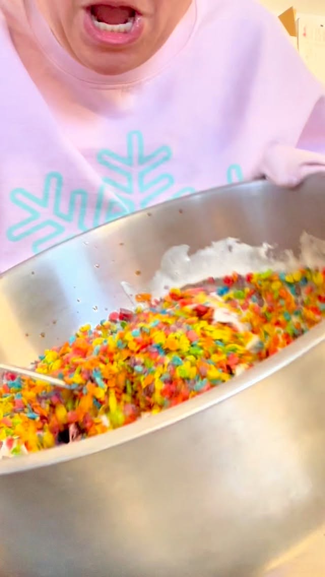 Take a look at our number 1 best seller! What started as a crazy idea has turned into a viral treat that’s what we imagine eating a cloud would taste like. We make these treats by hand in our kitchen in UT and ship them right to your door step. Comment try to grab yours. These treats literally melt away on your tongue.