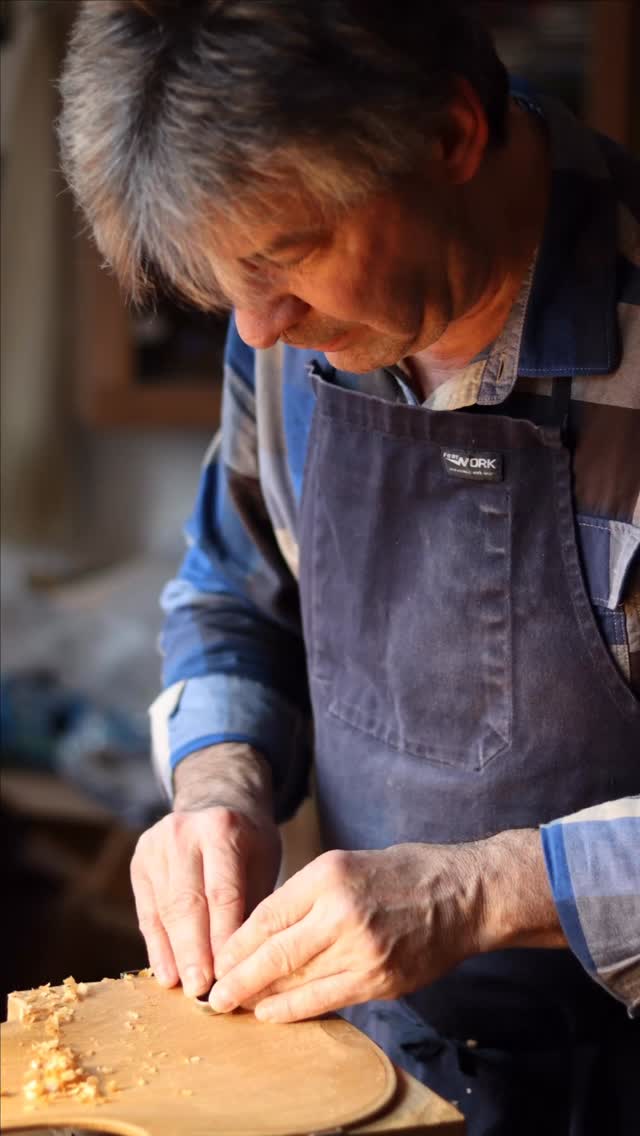 ✨ Happy New Year ✨
At the beginning of the new year, I would like to sincerely thank you for your trust in Geigenbau Hiller.
It is a pleasure and an honor to work with instruments that carry such history, character, and musical expression.
May the year ahead bring you good health, inspiration, and many fulfilling musical moments.
I look forward to continuing to care for your instrument with dedication, precision, and deep respect for the craft.
Wishing you all the best for the New Year,
Bernd