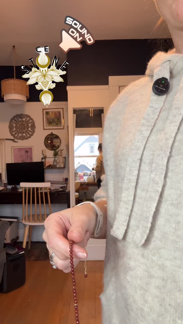 Specializing in jewelry that does tricks! This beautiful carnelian and 14 karat gold filled piece can be worn as a necklace or a bracelet. We have two in stock if you are in MKE and looking for a last-minute holiday gift - just DM me!🎁