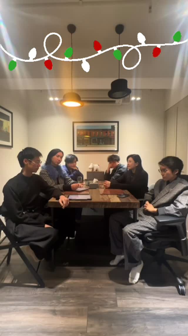 🎼送一個聖誕的祝福畀大家😊~
Merry Christmas🎄🎁🦛
@margaretcheunggorgor
@ykannalo
@vincentcheung_
@alan7767_singsing
@mhyacappella
@dtt_do_the_trick
A Cappella Arrangement: @ykannalo & Henry Hubbard
-
#vsing #acappella #hkacappella #vsingacappella #christmas