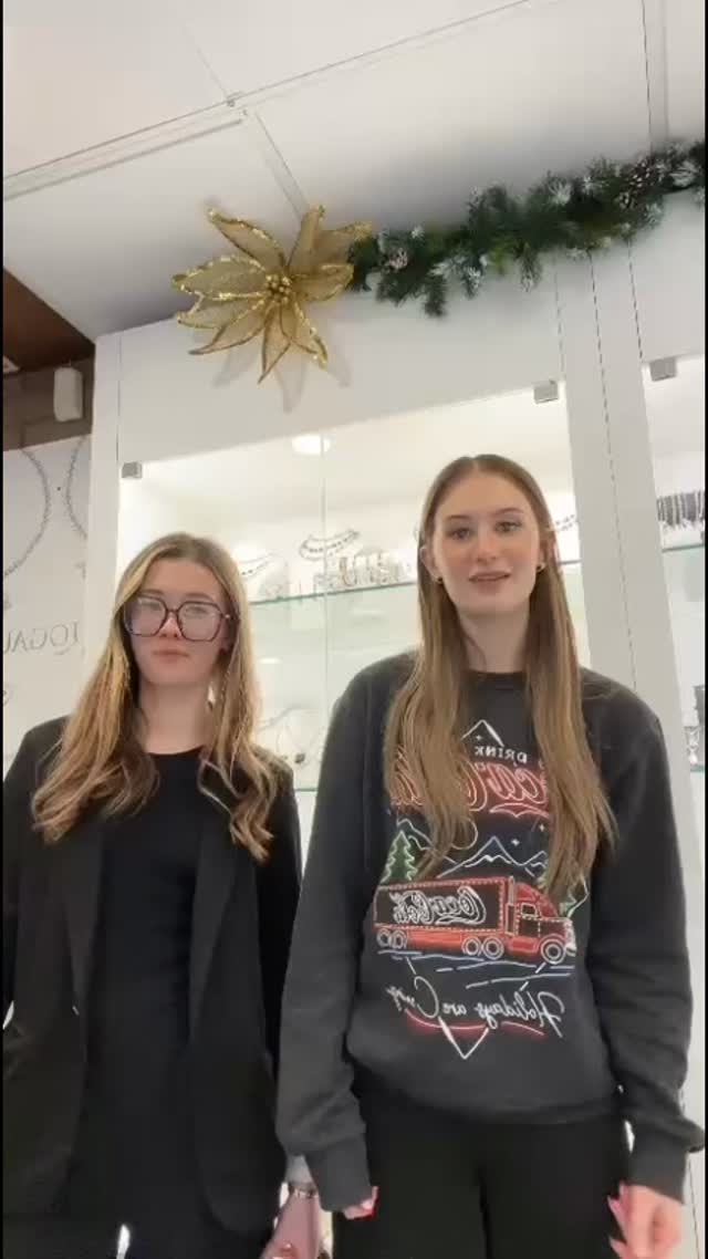 Christmas Eve magic is shining bright at Hills… when Paul met Santa 🎅🏻 ✨