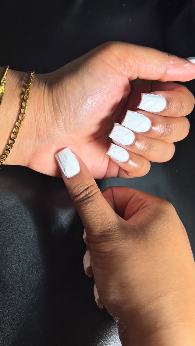 A last-minute acrylic infill on my nails 🎄✨
✨ 𝐖𝐡𝐚𝐭 𝐘𝐨𝐮 𝐆𝐞𝐭 𝐚𝐭 𝐌𝐞𝐫𝐚𝐤𝐢 𝐍𝐚𝐢𝐥𝐬 𝐔𝐊 ✨
💗 𝐀𝐜𝐜𝐫𝐞𝐝𝐢𝐭𝐞𝐝 𝐎𝐧𝐥𝐢𝐧𝐞 𝐀𝐜𝐫𝐲𝐥𝐢𝐜 𝐍𝐚𝐢𝐥𝐬 𝐂𝐨𝐮𝐫𝐬𝐞
Learn acrylics from home, qualify and start your nail business with ease. 100% online & self-paced with pre-recorded videos & accredited certificate included
💗 𝐀𝐜𝐫𝐲𝐥𝐢𝐜 𝐬𝐭𝐚𝐫𝐭𝐞𝐫 𝐧𝐚𝐢𝐥 𝐤𝐢𝐭
Created by a nail tech for nail techs. Save time and the cost of buying individually with this essential acrylic nail kit, that combines quality and affordability!
💗 𝐍𝐚𝐢𝐥 𝐬𝐮𝐩𝐩𝐥𝐢𝐞𝐬
Restock anytime with monomers, acrylic powders & mini kits available
💗 𝐅𝐑𝐄𝐄 𝐠𝐮𝐢𝐝𝐞𝐬
Sign up to the mailing list and get a free guide on the product and equipment essentials you need, how to start your nail business and more
𝐀𝐥𝐥 𝐚𝐯𝐚𝐢𝐥𝐚𝐛𝐥𝐞 𝐯𝐢𝐚 𝐭𝐡𝐞 𝐥𝐢𝐧𝐤 𝐢𝐧 𝐭𝐡𝐞 𝐛𝐢𝐨
💌 Have a question? Send a message via DM, WhatsApp or email